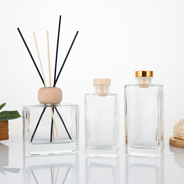 100ml 150ml 200ml Glass Aromatherapy Diffuser with Cork Lid